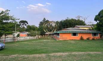 Imagem: Chácara com Salão de Festas e Lago de