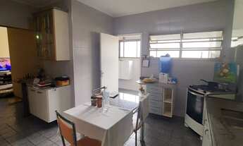 Imagem 7: Apartamento amplo com 2 dorms e dependência completa de empregada, no bairro do Marapé, S