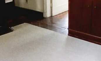 Imagem 2: Venda Casa Santos - SP- mAr dOce lAr - Sobrado com quintal no fundo e lateral, excelente e