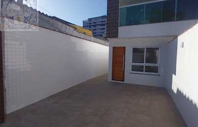 Imagem 3: Venda Casa Santos SP - mAr dOce lAr com piscina e churrasqueira no bairro do Embaré!