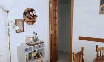 Imagem 3: Apartamento amplo com 2 dormitórios e vaga de garagem fechada, no bairro do Marapé em Sant