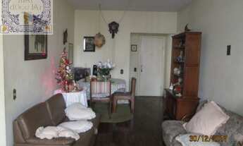 Imagem 3: Apartamento à venda em Santos-SP, Bairro Boqueirão: frente, 2 quartos, sala com sacada, 2