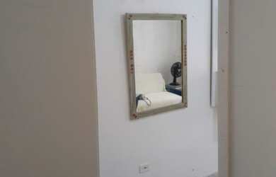 Imagem 5: Kitnet mobiliada, a apenas uma quadra da praia, pertinho da rua Trabulsi, em Santos-SP.