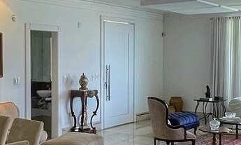 Imagem 2: 5 dormitórios, 5 suíte, 8 banheiro, 5 vagas na garagem, 750M² de Área Total