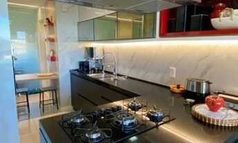 Imagem 4: 4 dormitórios, 4 suíte, 5 banheiro, 3 vagas na garagem, 180M² de Área Construída