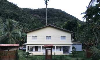 Imagem: 3 dormitórios, 2 banheiro, 2 vagas na garagem