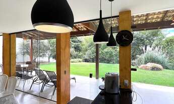 Imagem: 4 dormitórios, 2 suíte, 4 banheiro, 4