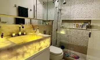 Imagem 2: 3 dormitórios, 2 suíte, 4 banheiro, 2 vagas na garagem, 180M² de Área Construída