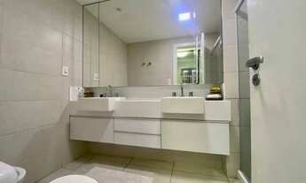 Imagem 6: 4 dormitórios, 4 suíte, 5 banheiro, 4 vagas na garagem, 230M² de Área Construída