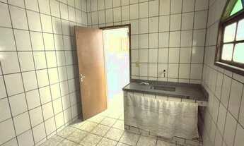 Imagem 4: 3 dormitórios na Rua Dr. Adir Gomes