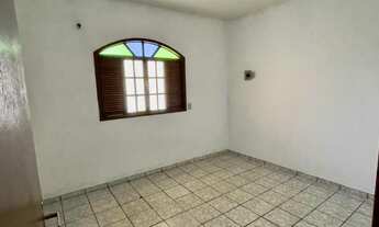 Imagem 7: 3 dormitórios na Rua Dr. Adir Gomes