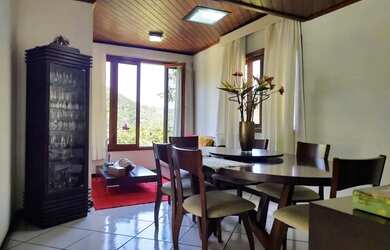 Imagem 7: 3 dormitórios, 1 suítes, 2 banheiro, 1 vaga na garagem, 430M² de Área Construída