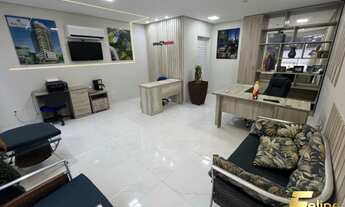 Imagem: 1 banheiros na Avenida Oceânica