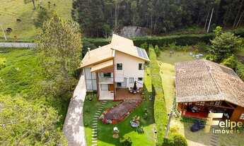 Imagem: CASA EM PEDRA AZUL / DOMINGOS MARTINS