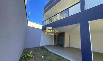 Imagem: CASA DUPLEX LOCALIZADA A 500 METROS DA PRAIA