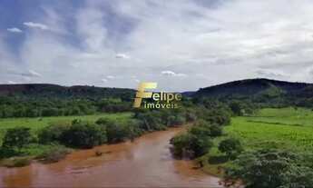 Imagem: MARAVILHOSA FAZENDA RICA EM ÁGUA PRÓXIMO