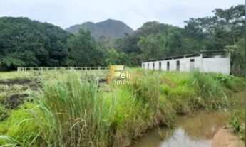 Imagem: BELO E ESPAÇOSO SÍTIO À VENDA NA REGIÃO
