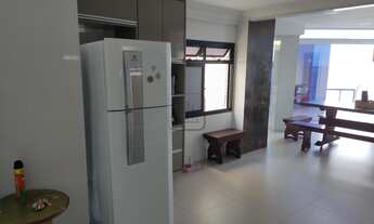 Imagem 3: Cobertura com piscina e vista para o mar na Praia do Morro