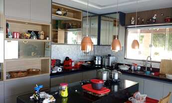 Imagem 3: Imperdível Casa à Venda em Guarapari-ES: 5 Quartos, 2 Suítes, 2 Salas, 4 Banheiros, 6 Vaga