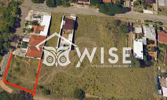 Imagem: Terreno de esquina de 400 m², localizado