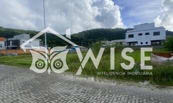 Imagem: Terreno de 461 m² localizado em ponto estratégico