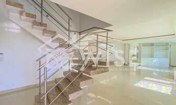 Imagem 3: Linda casa em dois terrenos localizada no Jardim Floresta, em Porto Alegre