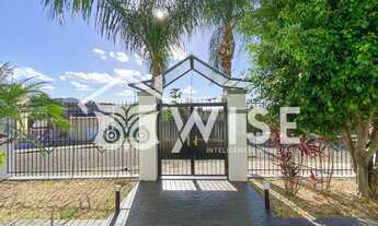 Imagem 2: Linda casa em dois terrenos localizada no Jardim Floresta, em Porto Alegre