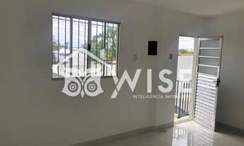 Imagem 2: Casa à Venda em Campinas: 2 Dormitórios, Quintal Amplo, Próximo a Comércios