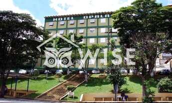 Imagem: Prédio comercial com 84 quartos e 80 banheiros