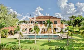 Imagem: Casa de alto padrão no Haras Larissa