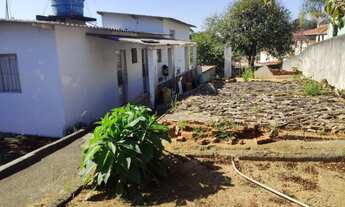 Imagem: Terreno de esquina com 177m² no centro