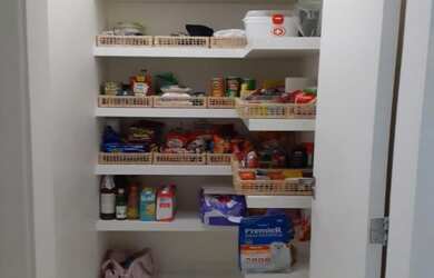 Imagem 7: Casa em Condomínio para Venda em Cotia / SP no bairro EXELENTE CASA COM PISCINA Jardim Bar