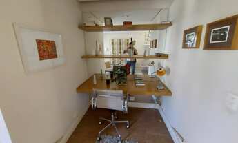 Imagem 7: Casa de 165m² com 3 suítes ao lado do shopping Granja Viana por 840 mil !