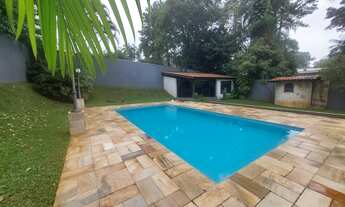 Imagem 2: BELISSIMA CASA NA GRANJA VIANA COM 4 DORMITORIOS SENDO 2 SUITES, PICINA E 6 VAGAS DE GARAG