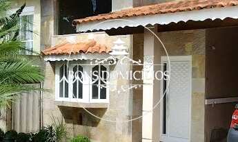 Imagem: OPORTUNIDADE!!! CASA 4 DORMS/3 SALAS/4 VAGAS