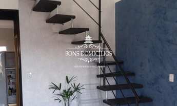 Imagem 2: Sobrado no Jardim São Miguel em Cotia com 2 dormitórios e uma vaga por 360 mil