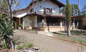 Imagem: Casa com 4 dormitórios em terreno de 1.000