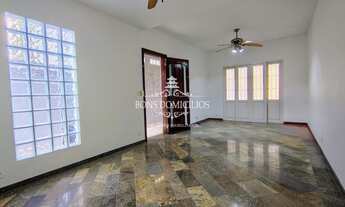 Imagem: CASA NA GRANJA VIANA AO LADO DO SHOPPING