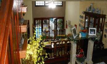 Imagem: Sobrado de 4 dormitórios sendo 1 suíte