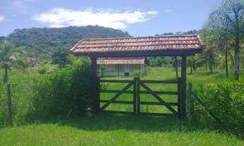 Imagem: Estrada Niterói Friburgo 8 alqueires