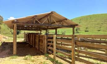 Imagem: FAZENDA RURAL em RIO BONITO - RJ, BAZÍLIO