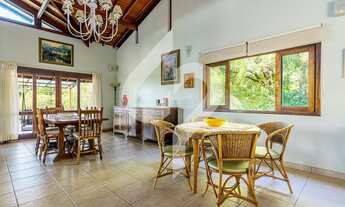 Imagem 2: Incrível residência de campo à venda no condomínio Porto de Ibiúna que possui infraestrutu