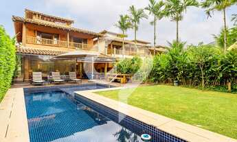 Imagem 2: Belíssima residência com arquitetura litoranêa à venda na Praia do Una em São Sebastião