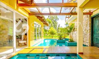 Imagem: Mansão com arquitetura litorânea para