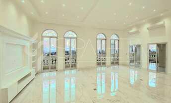 Imagem: Cobertura neoclássica com vista permanente