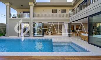 Imagem: Impecável residência clássica totalmente