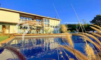 Imagem: Propriedade incrível em terreno com mais