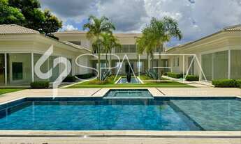 Imagem 2: Linda casa com arquitetura clássica à venda na Fazenda da Grama em Itupeva