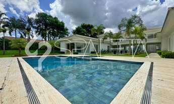 Imagem 5: Linda casa com arquitetura clássica à venda na Fazenda da Grama em Itupeva