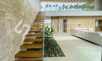 Imagem 7: Residência de altíssimo padrão com 7 suítes à venda na Quinta da Baroneza